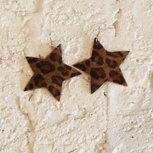 Load image into Gallery viewer, Leopard Star Earrings