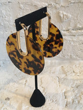 Load image into Gallery viewer, Tortoise Shell Earrings