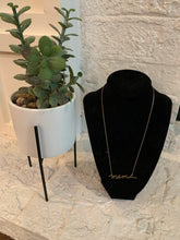 Load image into Gallery viewer, Mama necklace