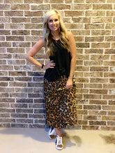 Load image into Gallery viewer, Leopard Print Skirt