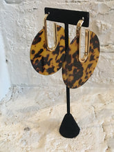 Load image into Gallery viewer, Tortoise Shell Earrings