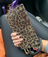 Load image into Gallery viewer, Leopard Print Wristlet